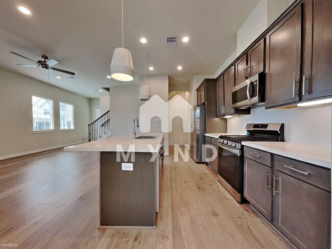 Foto del edificio - 3 br, 2.5 bath House - 12411 Executive Squ...