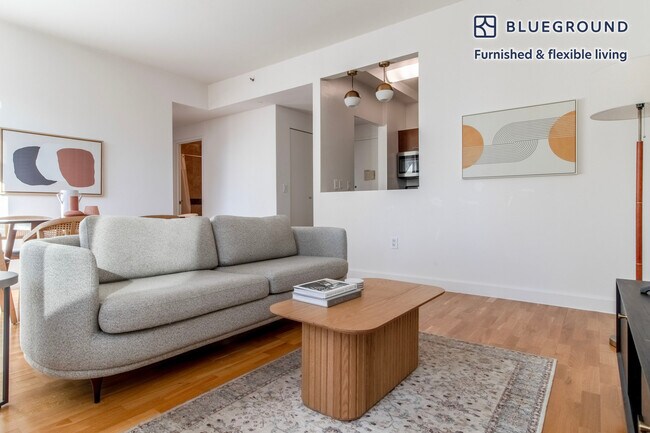 Foto del edificio - 130 W 15th St