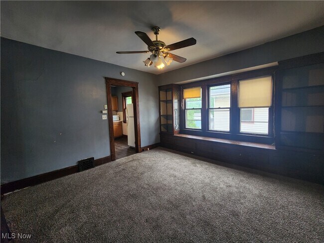Foto del edificio - 11321 Parkview Ave