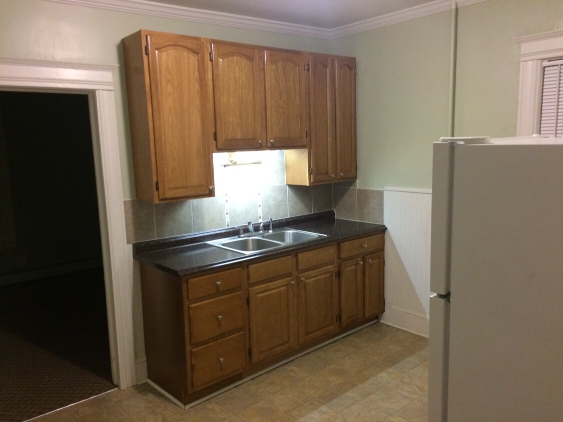 24 Main St, Whitesboro, NY 13492 Apartments in Whitesboro, NY