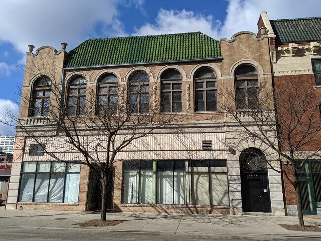 Foto del edificio - 4942 N Sheridan Rd