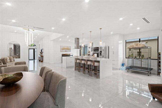 Foto del edificio - Southwest 150th Court, Miami, FL 33185 - 4 BR 2 BA single-family home