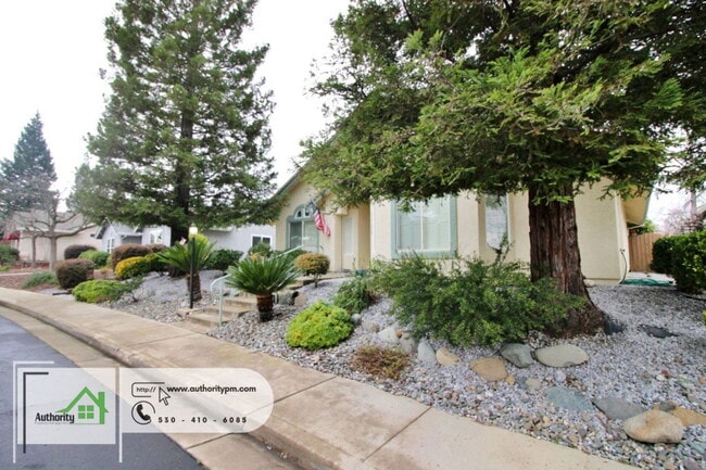 Building Photo - 1720 Capistrano Walk