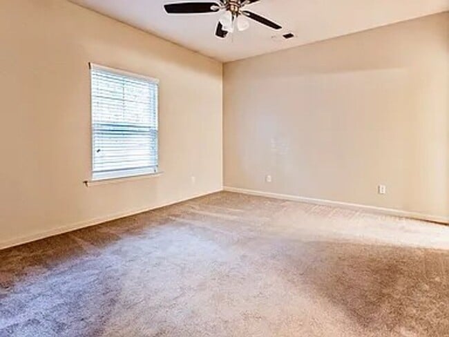 Foto del edificio - Magnolia Grove 226