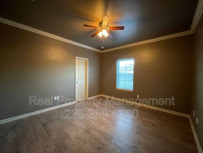 Foto del edificio - 31855 LA-16