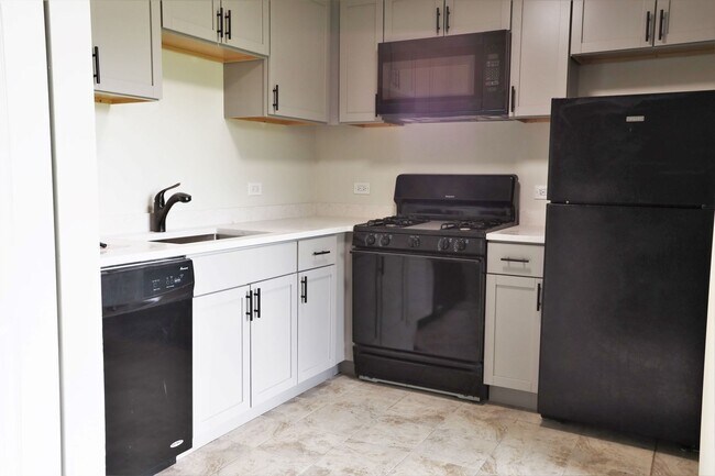 Building Photo - 20 Gant Cir