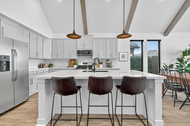 Building Photo - 31418 Golden Cliffs Ln