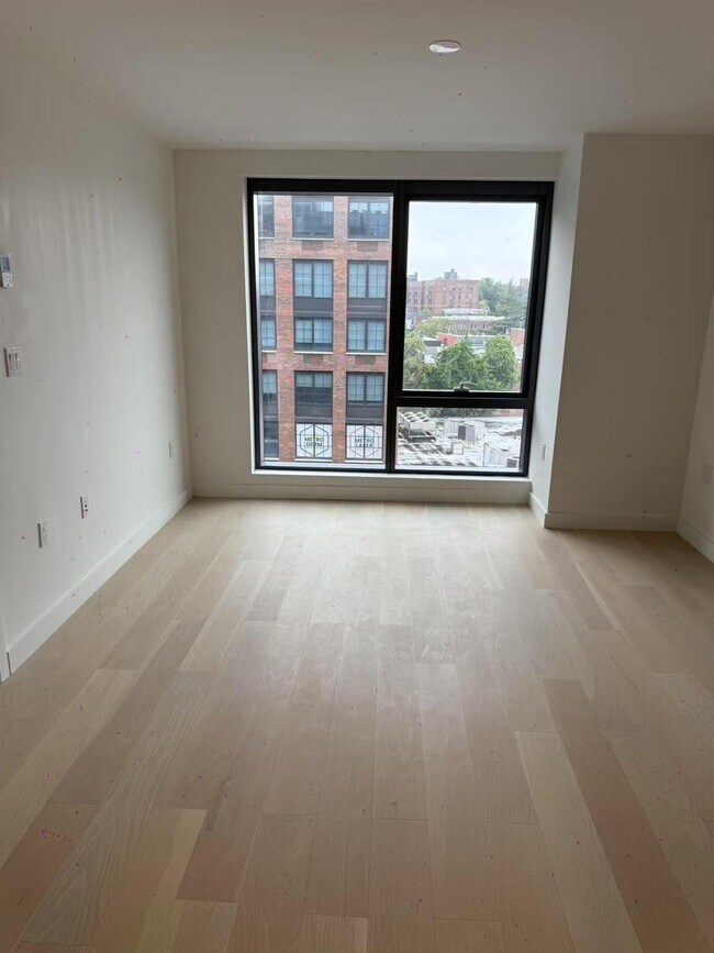Foto del edificio - 144-49 Northern Blvd