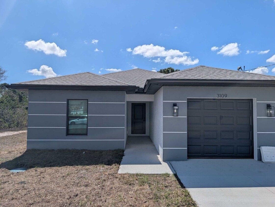 Photo - 3109 8th Street West