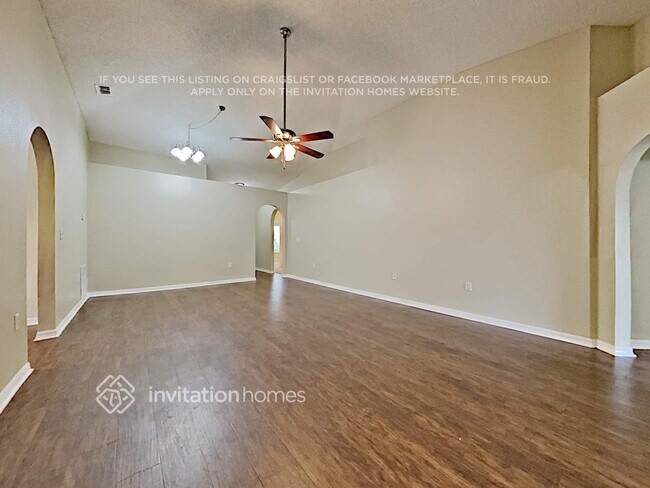 Foto del edificio - 3916 Stonefield Dr