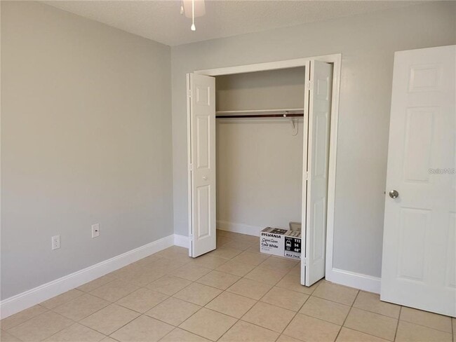 Building Photo - 807 McLain Ct