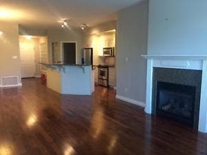 Building Photo - 2 Bed 2 Bath Unit in Edmonton, AB