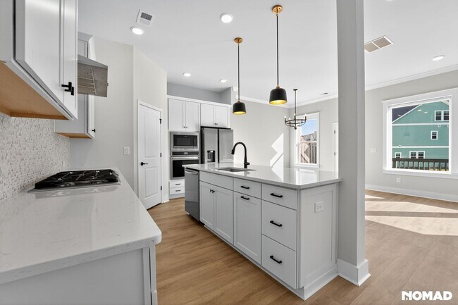 Foto del edificio - 8207 Houser St