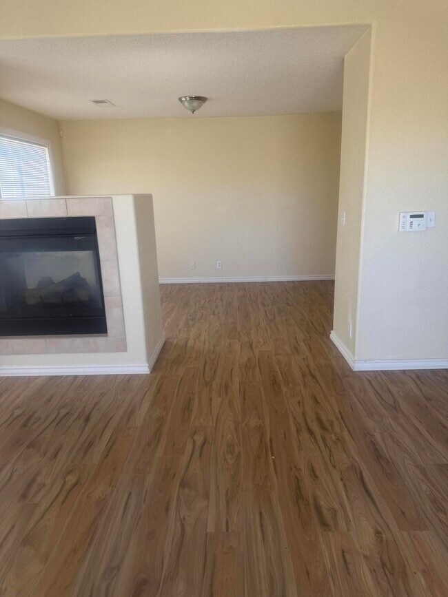 Foto del edificio - 1012 Kiska St NW