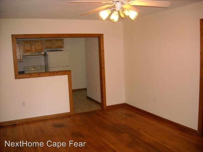 Building Photo - 4617 Cedar Ave