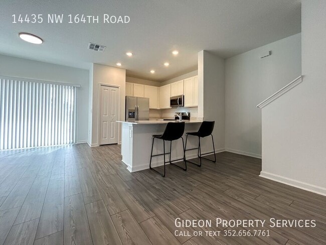 Foto del edificio - 14435 NW 164th Rd