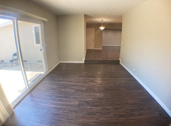 Foto del edificio - 2869 Fairfax Ct