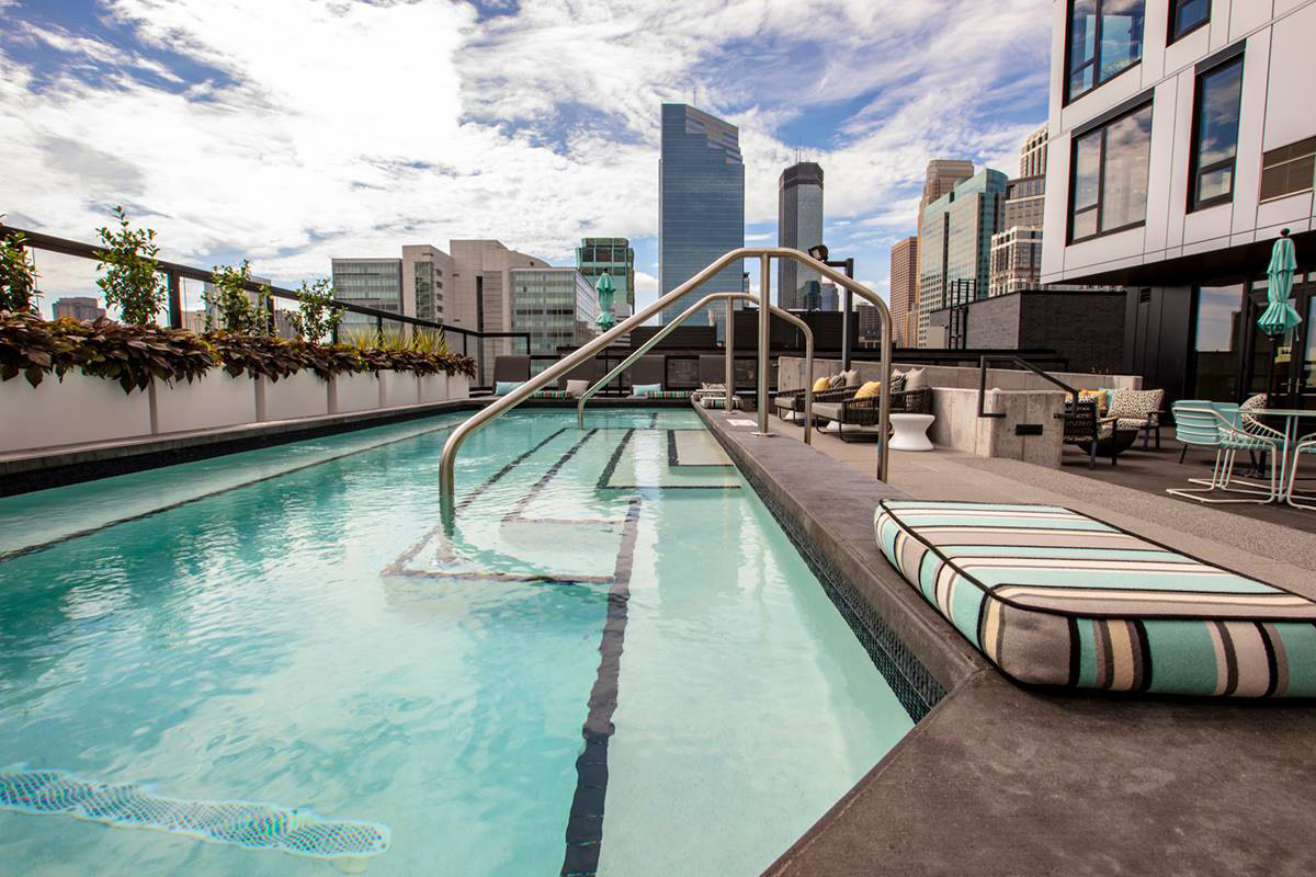 Piscina climatizada al aire libre - HQ Apartments