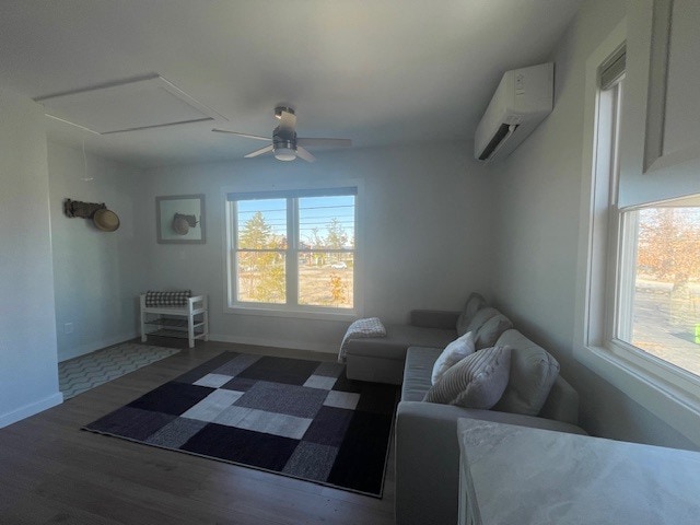 Foto del edificio - 807 E State St