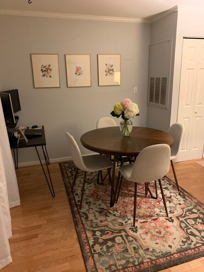 Photo - 2209 Sumner Green Ave Apartment