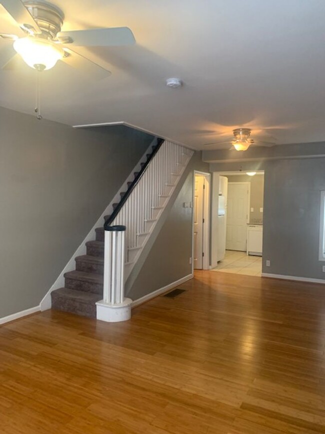 Building Photo - 2 bedroom in Newbold
