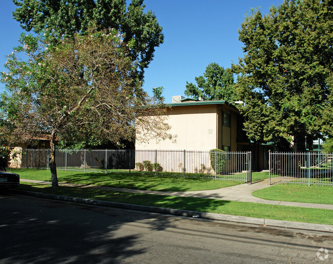 Side View of building - Pleasant View Apartments