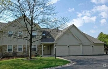 Building Photo - 2403 Mallow Ct