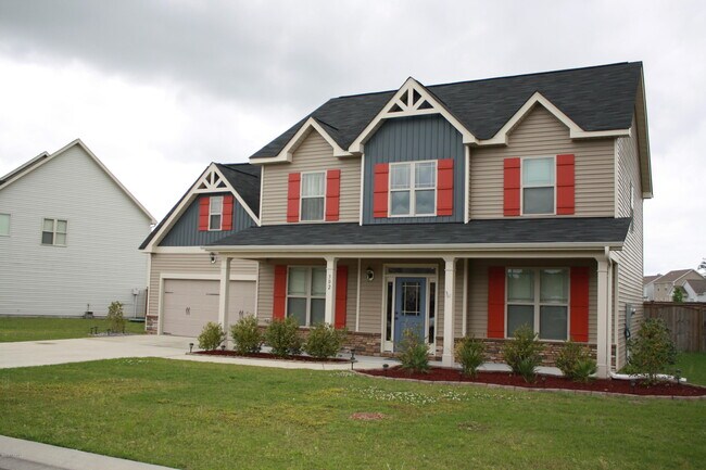 Building Photo - 302 SW Plantation Dr
