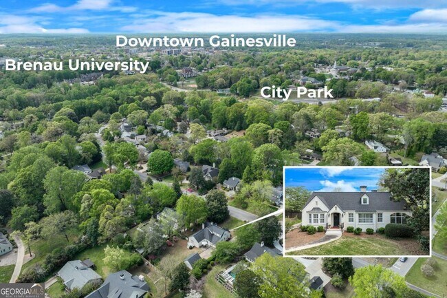 Building Photo - 954 Cherokee Rd