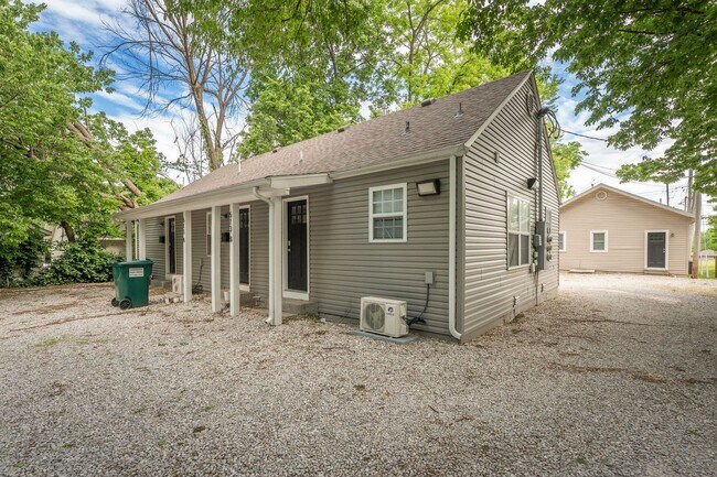 Building Photo - 613 W Madison St