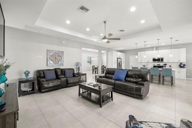 Building Photo - 501 Florida Cir N