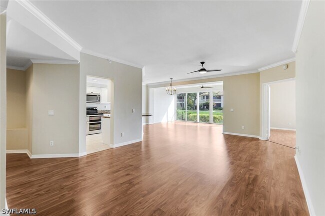 Foto del edificio - 7756 Gardner Dr