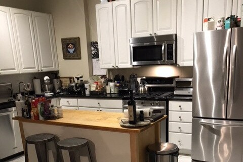 Kitchen - 2658 N Orchard St