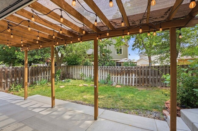 Building Photo - 3304 W 127th Ave