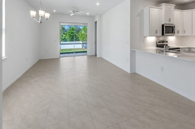 Foto del edificio - 1093 Tranquil Brk Dr