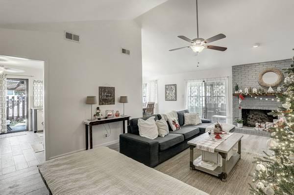 Foto del edificio - 10106 Aspen St