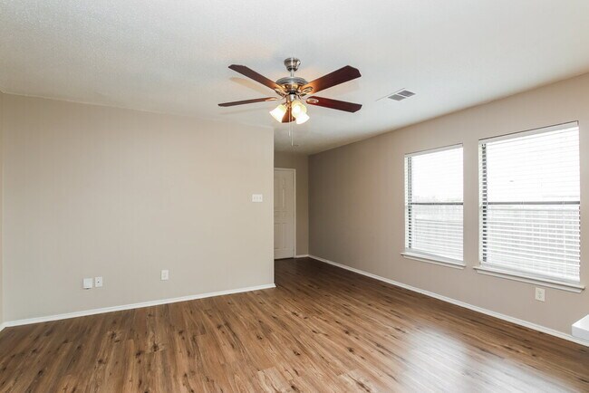 Building Photo - 1012 Aransas Cove