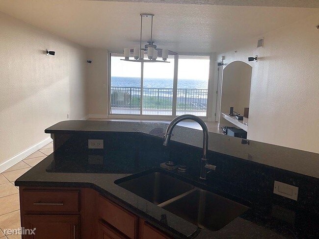 Foto del edificio - 3 br, 2 bath Condo - 550 Jackson Avenue 303