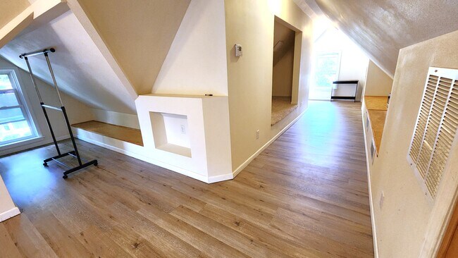 Foto del edificio - 1205 Chandler St