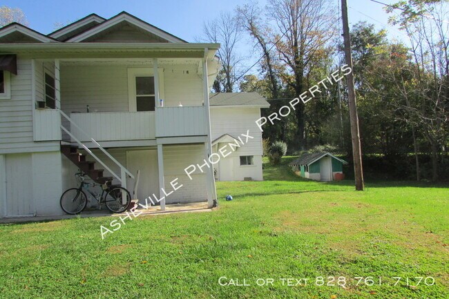 Building Photo - 838 Emma Road