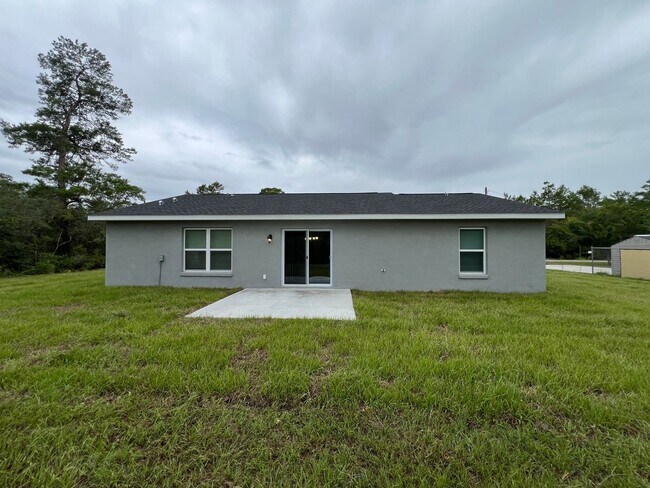 Building Photo - Available for move-in July 5th! Experience...