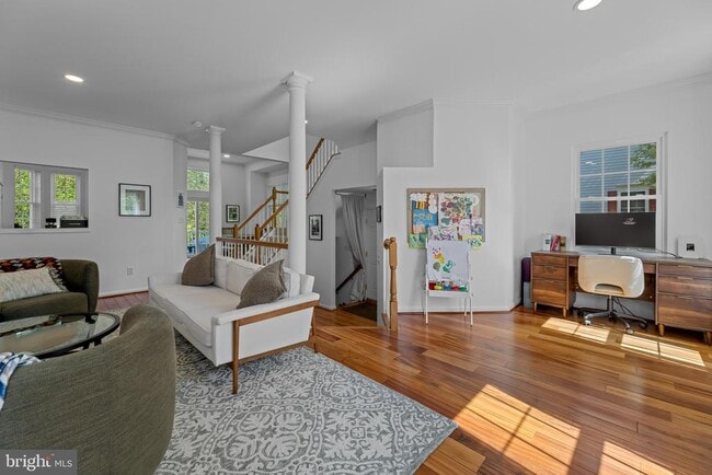 Building Photo - 21622 Monmouth Terrace