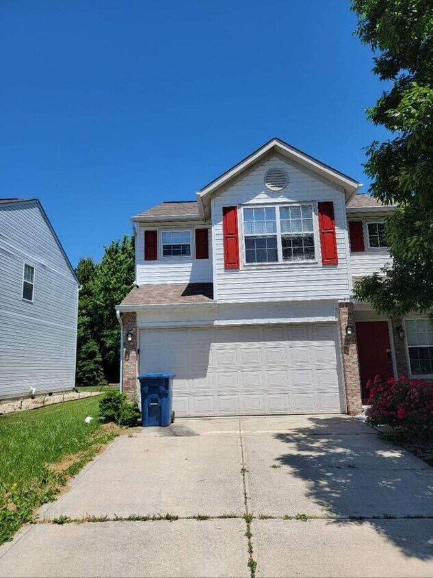 Primary Photo - AVAILABLE NOW! - 9034 Venona Way, Indianap...