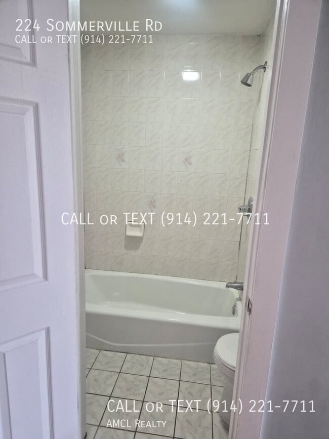 Building Photo - 224 Sommerville Pl