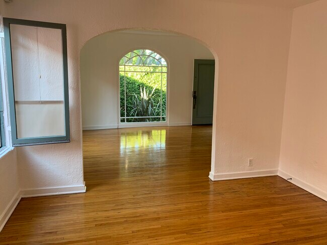 Foto del edificio - 8714 Rangely Ave