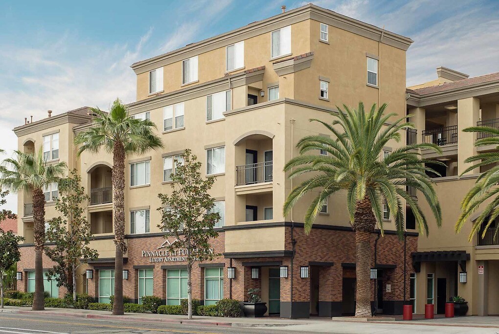 Foto principal - Pinnacle at Fullerton