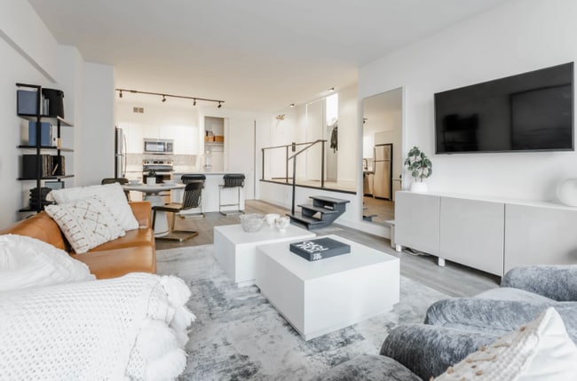 Photo - 864 N Wabash Ave Apartment