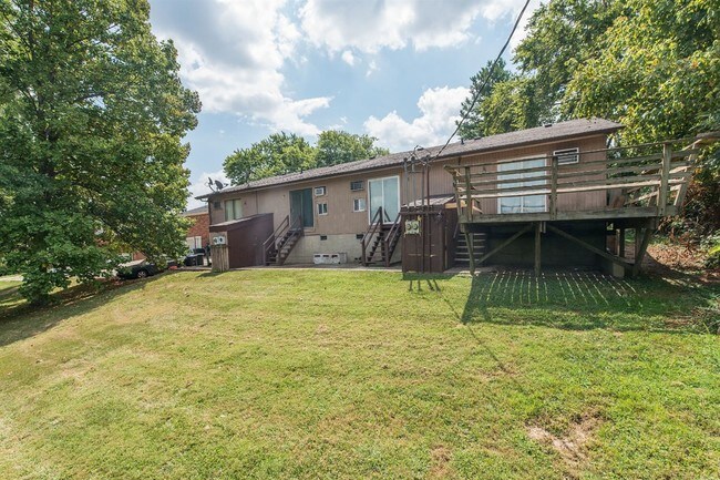 Building Photo - 141 Centennial Dr