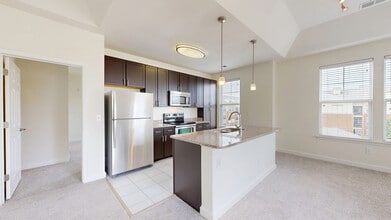 Interior Photo - The Courts at Huntington Station