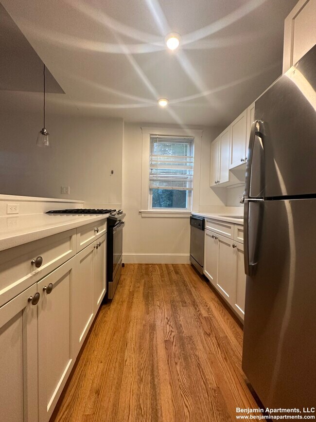 Foto del edificio - 38 Newton St